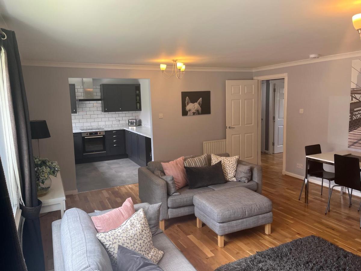 Flat Two, 212 Eaglesham Road, East Kilbride, Glasgow Exterior foto